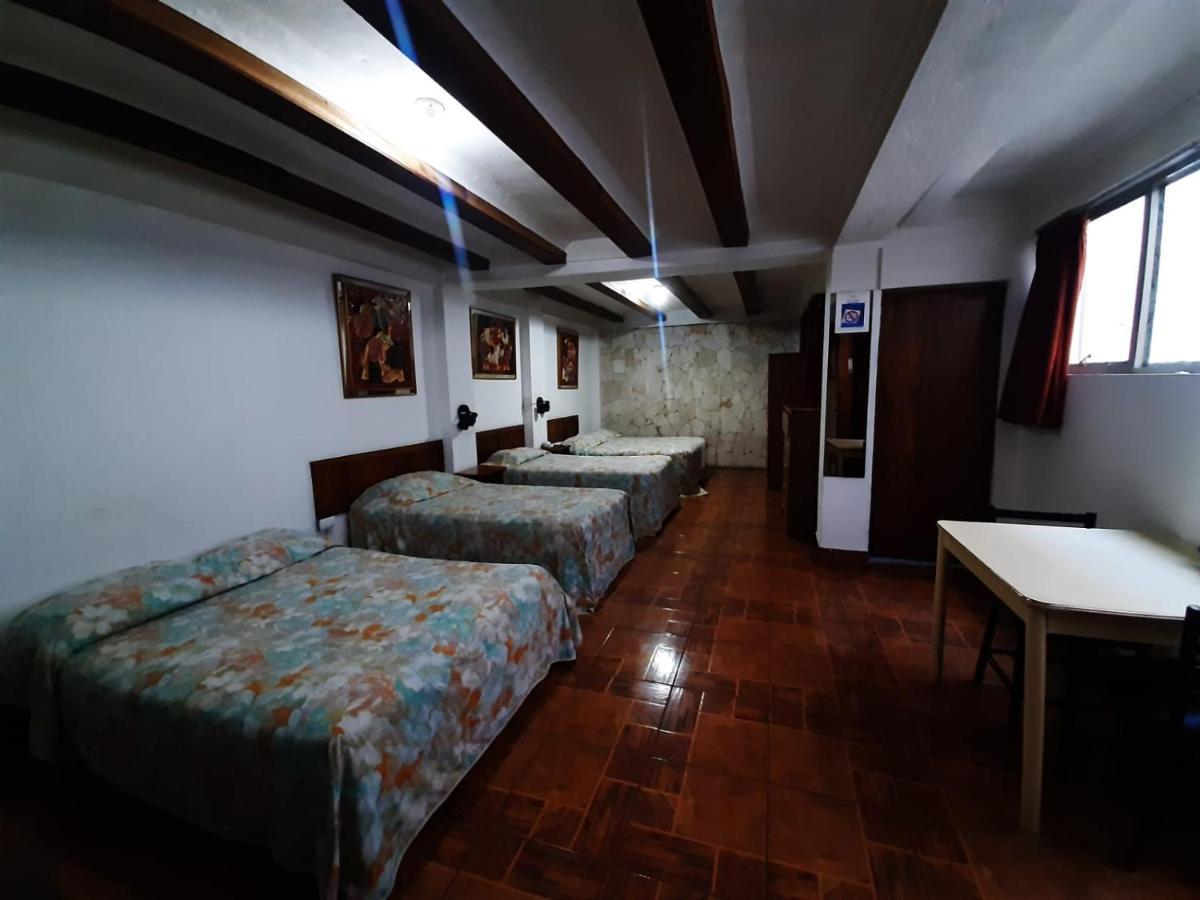 Hotel Posada Proceres Guatemala City ภายนอก รูปภาพ