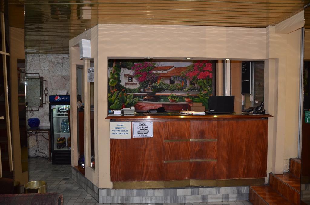 Hotel Posada Proceres Guatemala City ภายนอก รูปภาพ