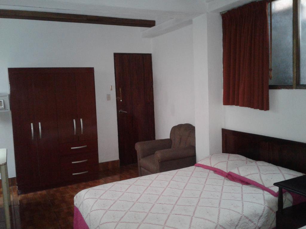 Hotel Posada Proceres Guatemala City ภายนอก รูปภาพ